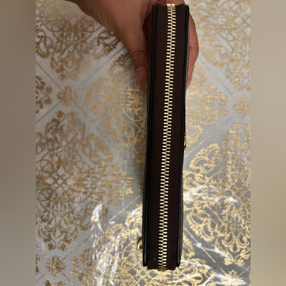 Ophidia … zip around wallet - Picture 4 of 7